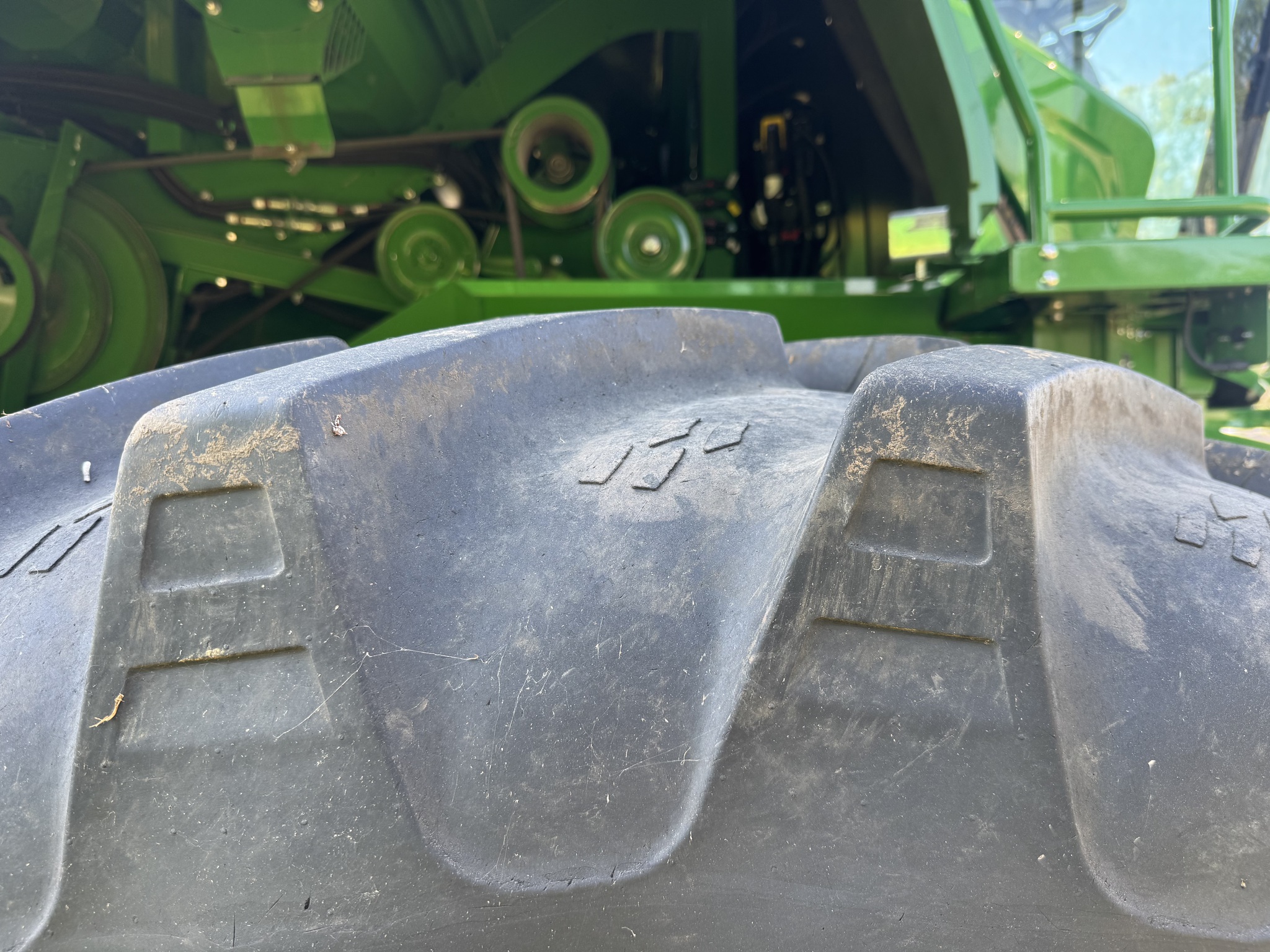  2024 John Deere S780 at Heritage Tractor in Monmouth, IL