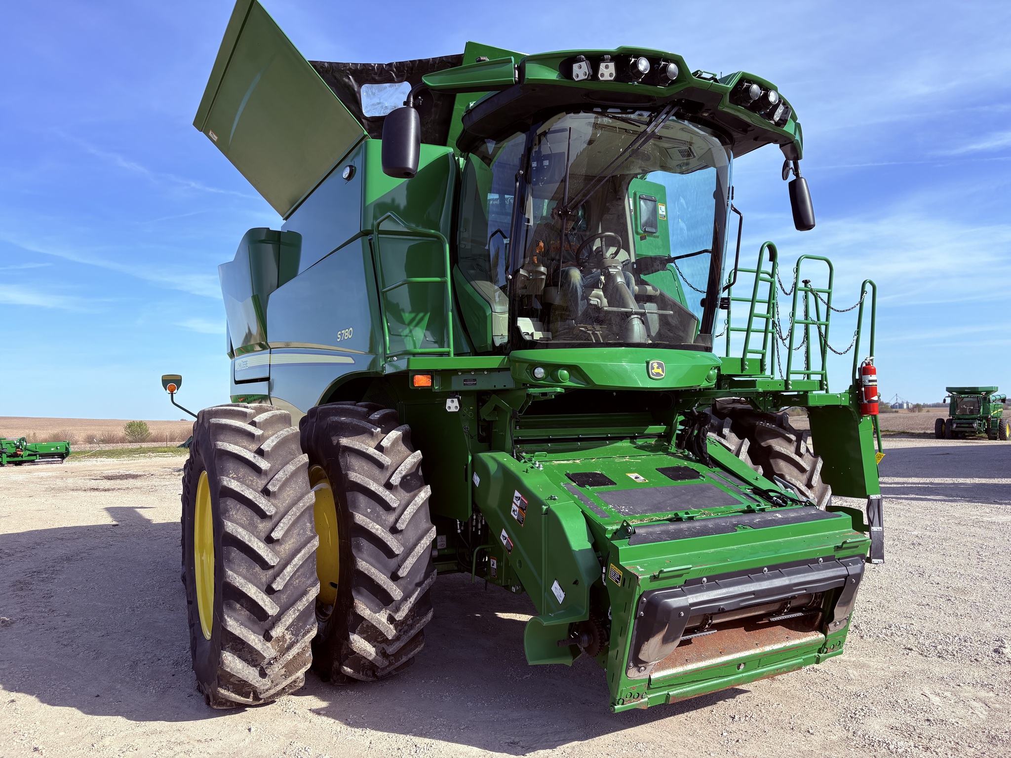  2024 John Deere S780 at Heritage Tractor in Kewanee, IL