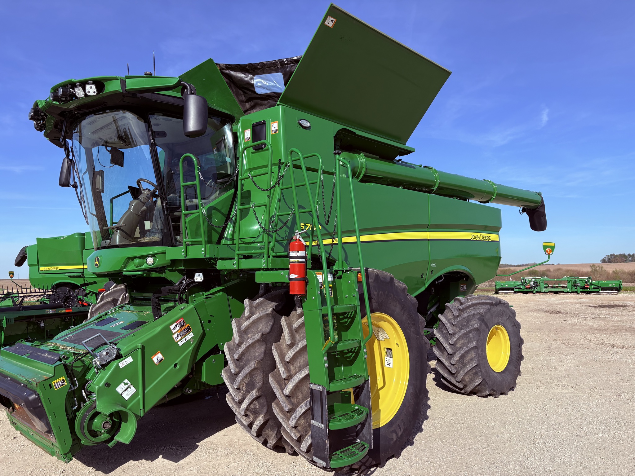  2024 John Deere S780 at Heritage Tractor in Kewanee, IL