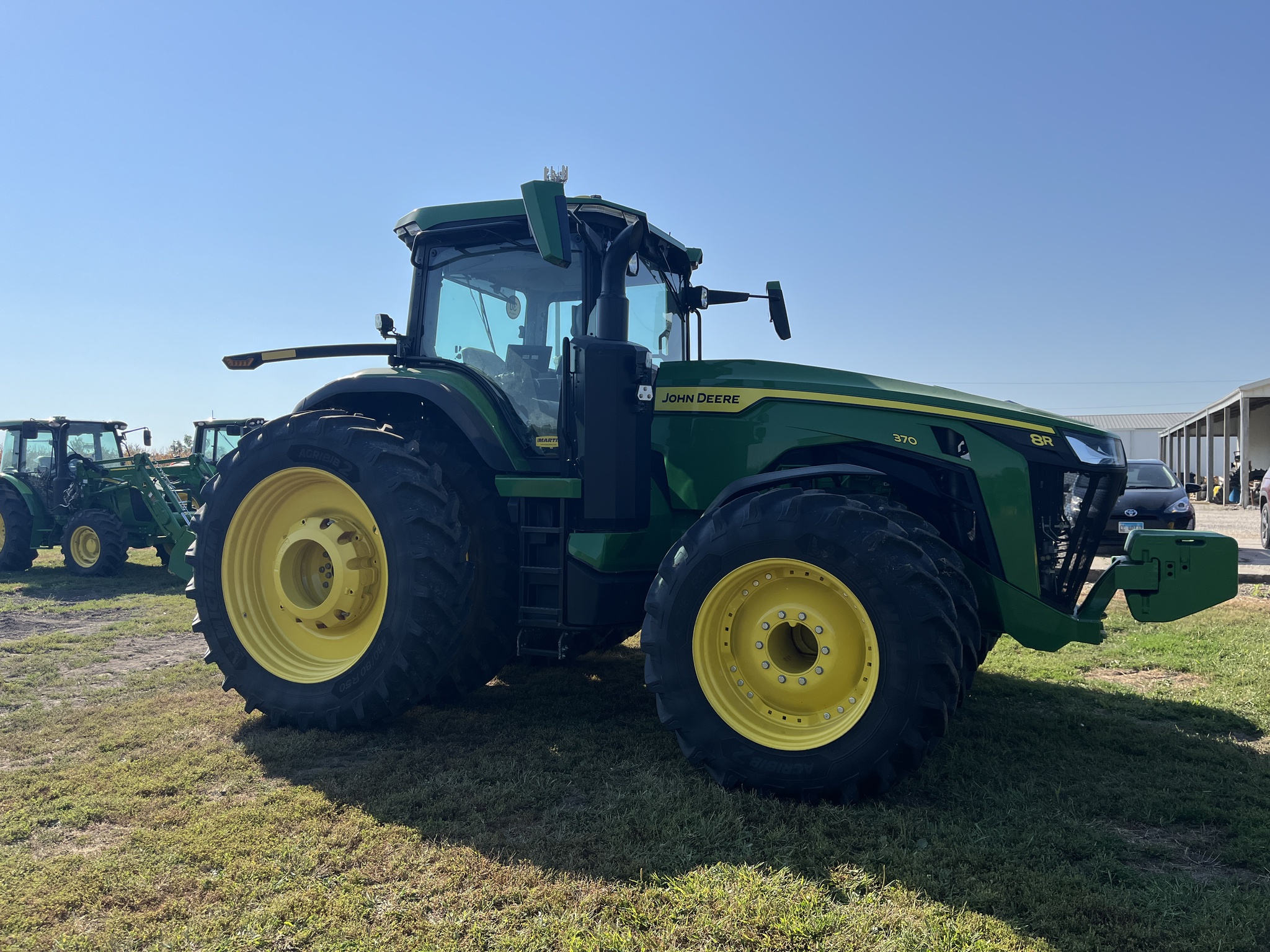  2024 John Deere 8R 370 at Heritage Tractor in Monmouth, IL