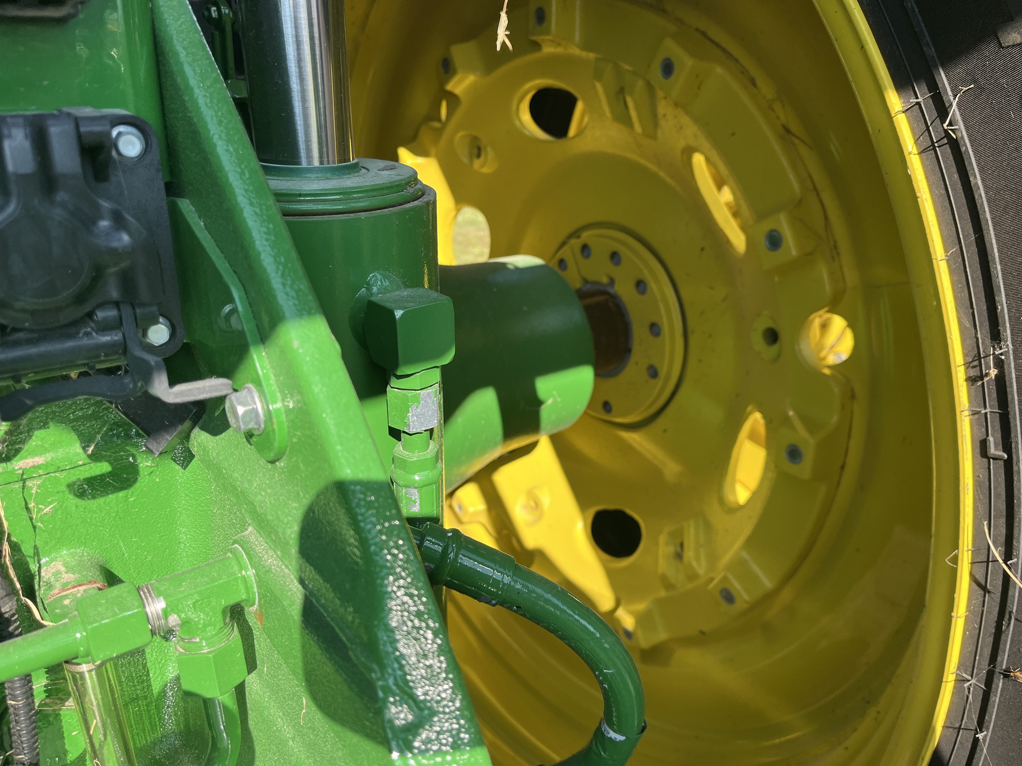  2024 John Deere 8R 370 at Heritage Tractor in Monmouth, IL