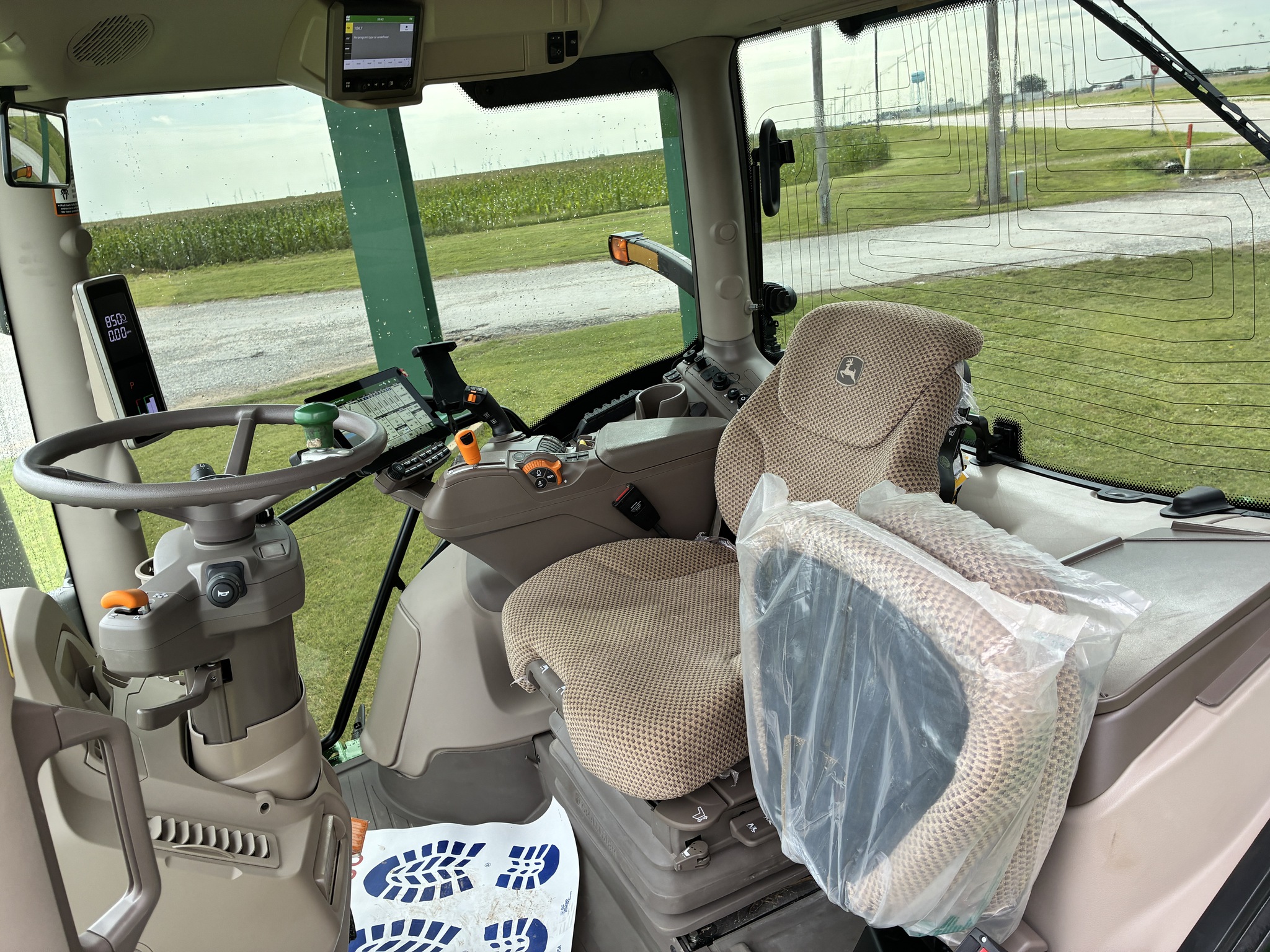 2024 John Deere 6R 155 Image 17