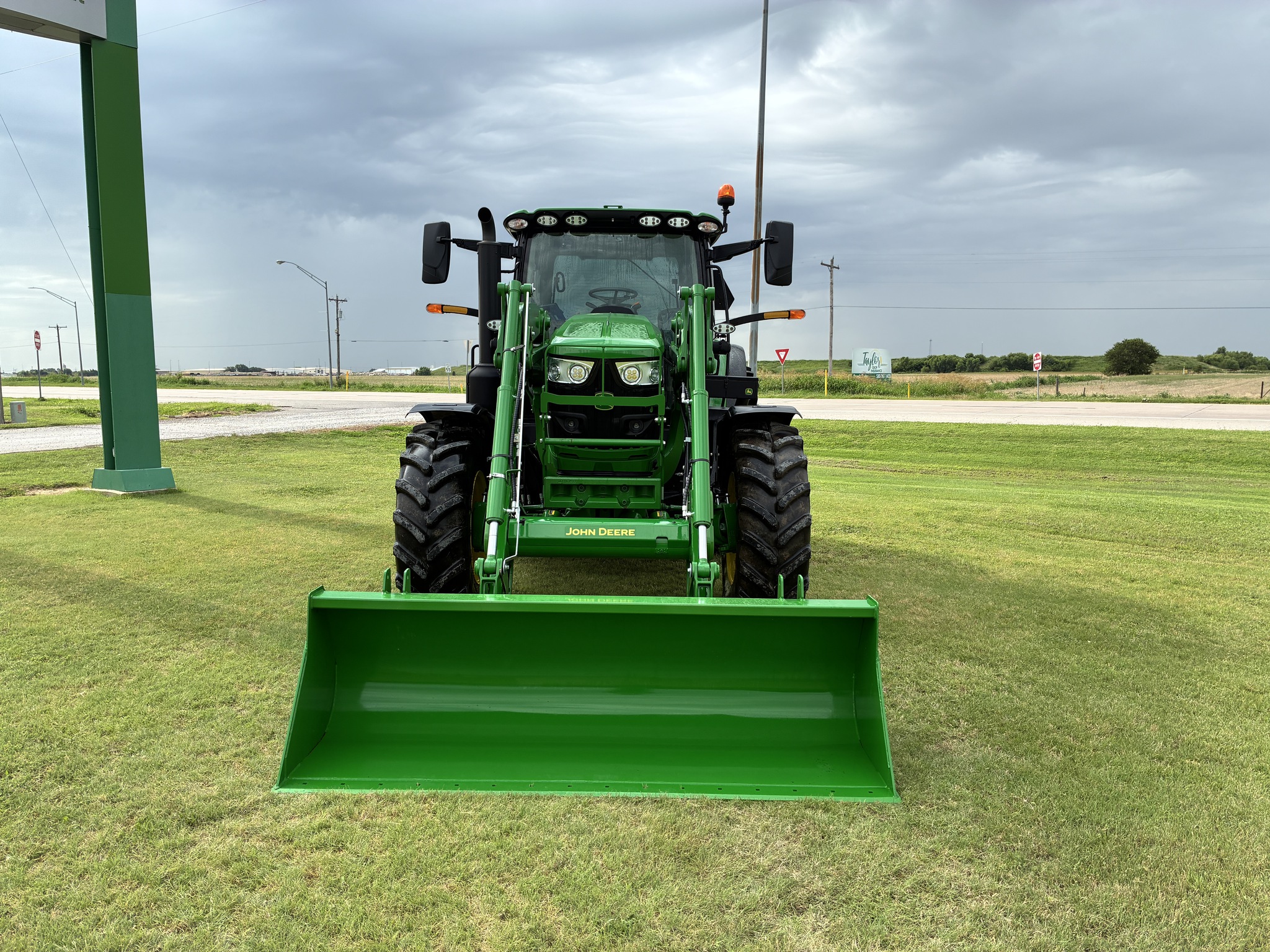 2024 John Deere 6R 155 Image 2