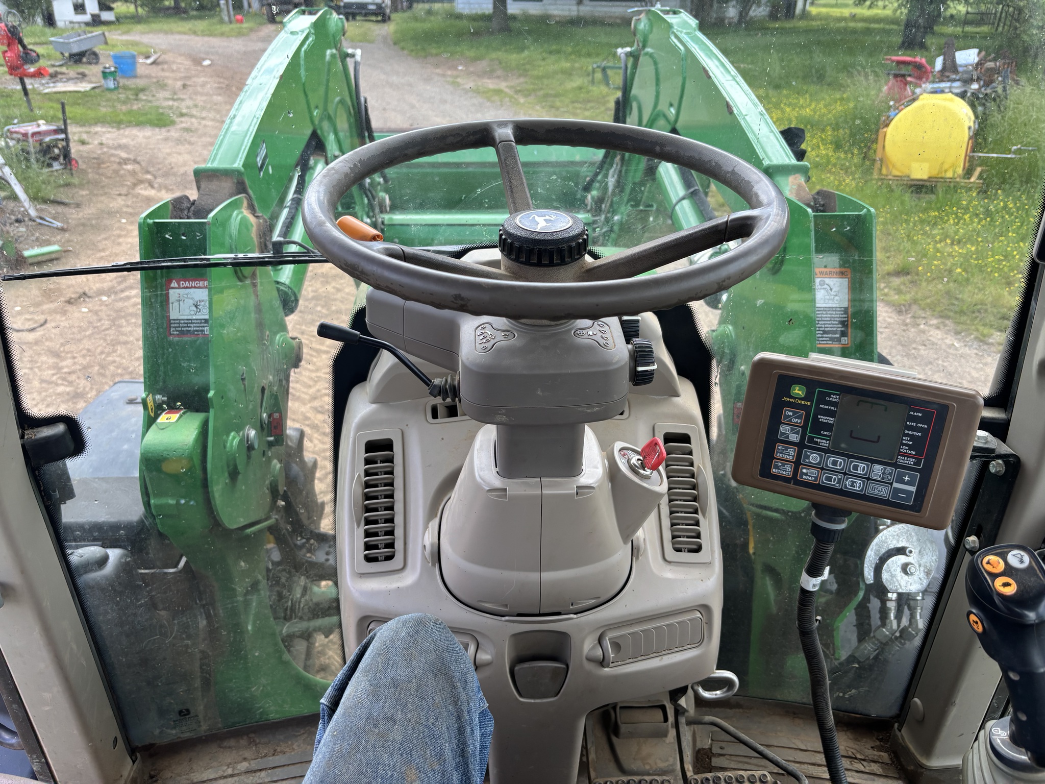 2020 John Deere 6120M Image 16