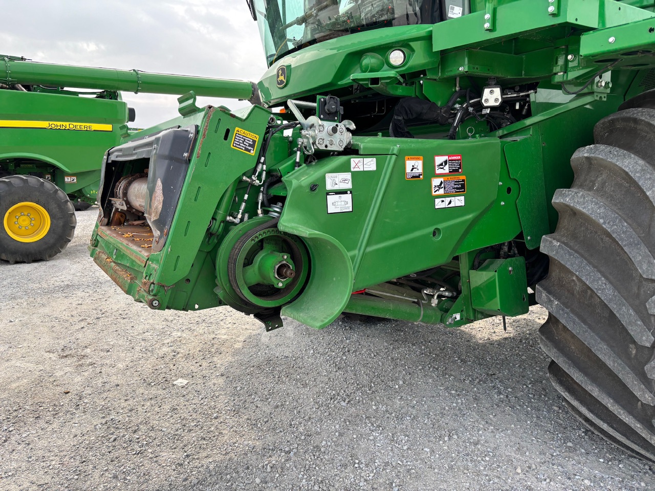  2022 John Deere S780 at Heritage Tractor in Macomb, IL