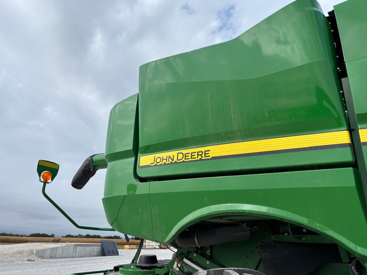  2022 John Deere S780 at Heritage Tractor in Macomb, IL
