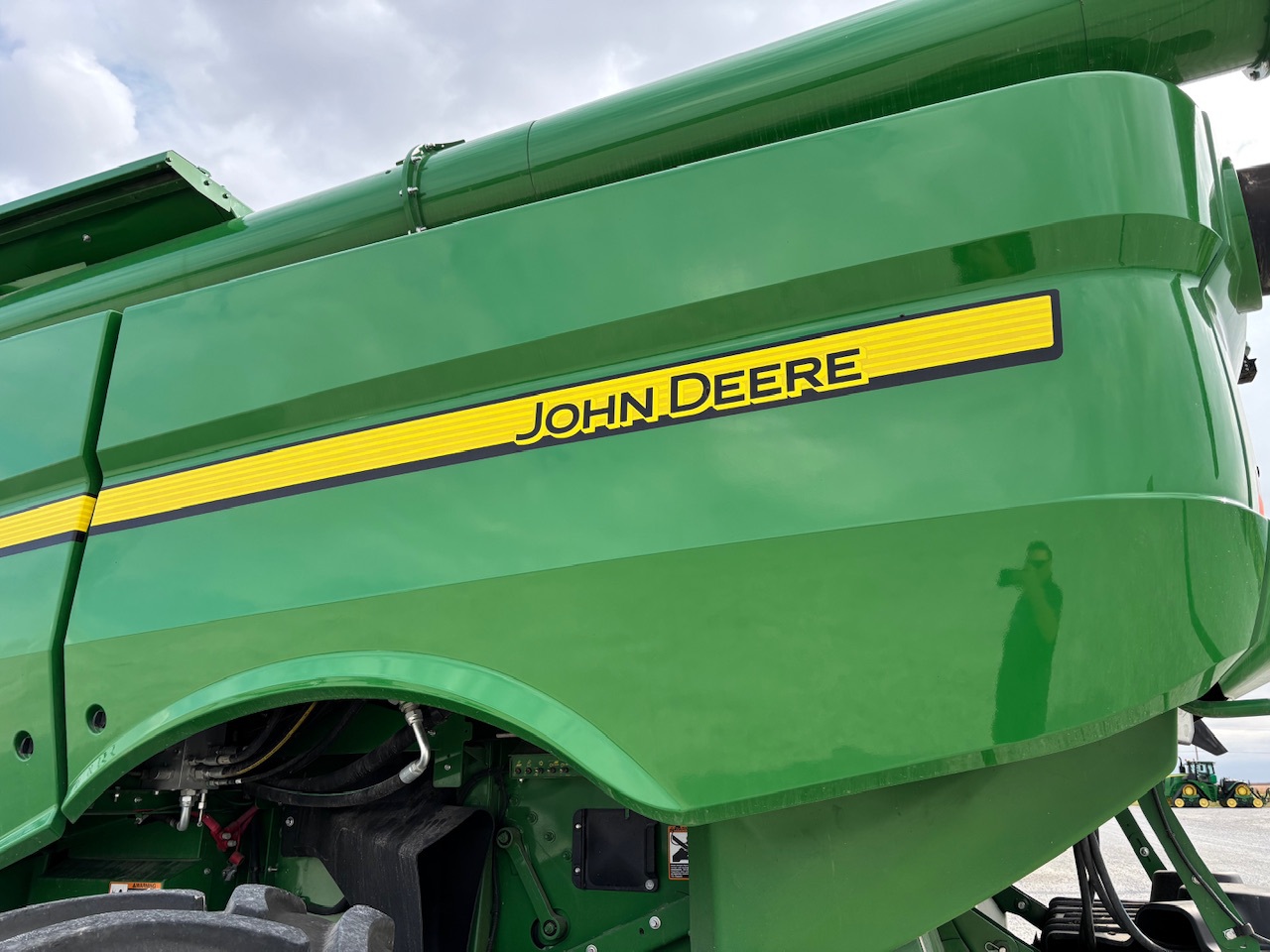  2022 John Deere S780 at Heritage Tractor in Macomb, IL