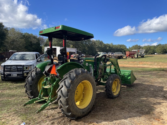 2021 John Deere 5075E Photo 6