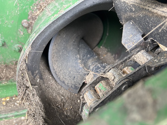 Used 2000 John Deere 9650 STS Combines at Koenig Equipment in Franklin, IN - Photo17