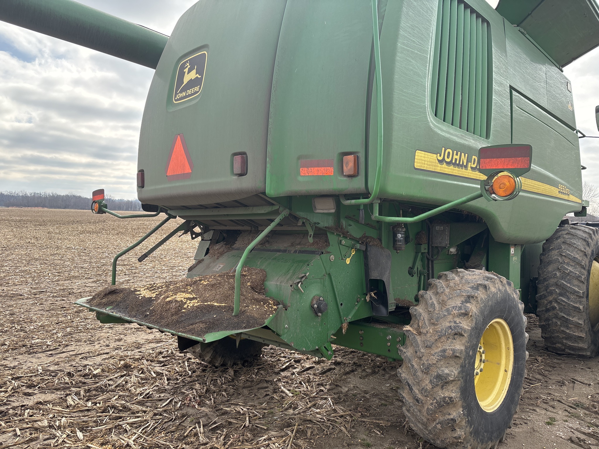 Used 2000 John Deere 9650 STS Combines at Koenig Equipment in Franklin, IN - PhotoXL4