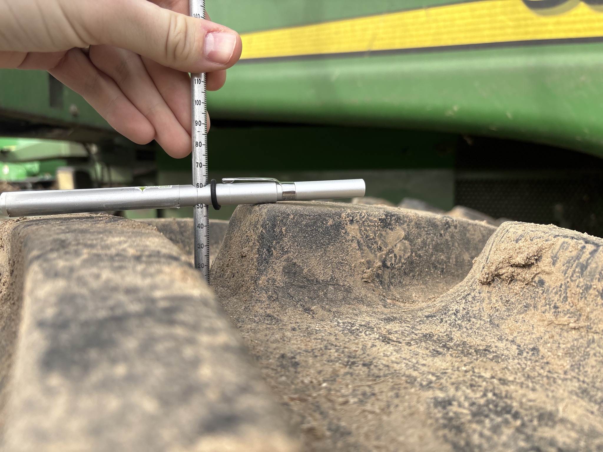 Used 2000 John Deere 9650 STS Combines at Koenig Equipment in Franklin, IN - PhotoXL12