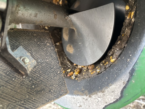 Used 2000 John Deere 9650 STS Combines at Koenig Equipment in Franklin, IN - Photo18