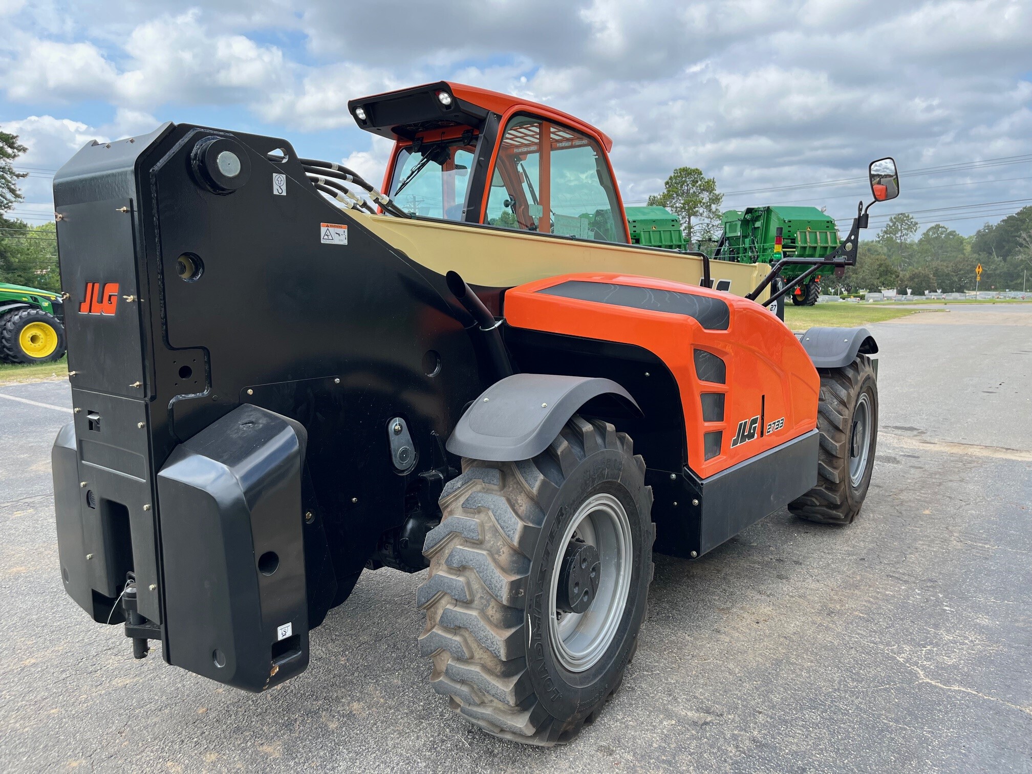 2025 JLG 2733 Image 4