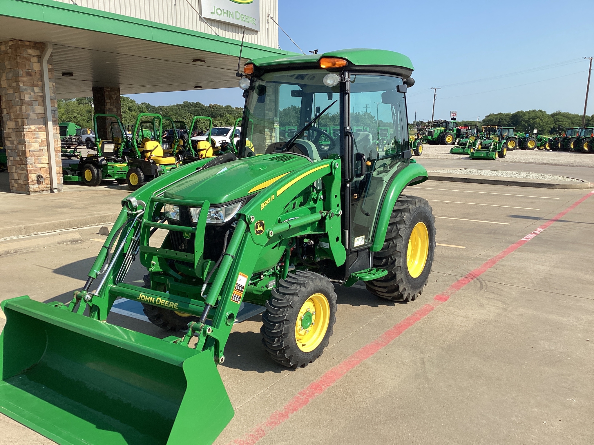 2020 John Deere 3039R Image 2