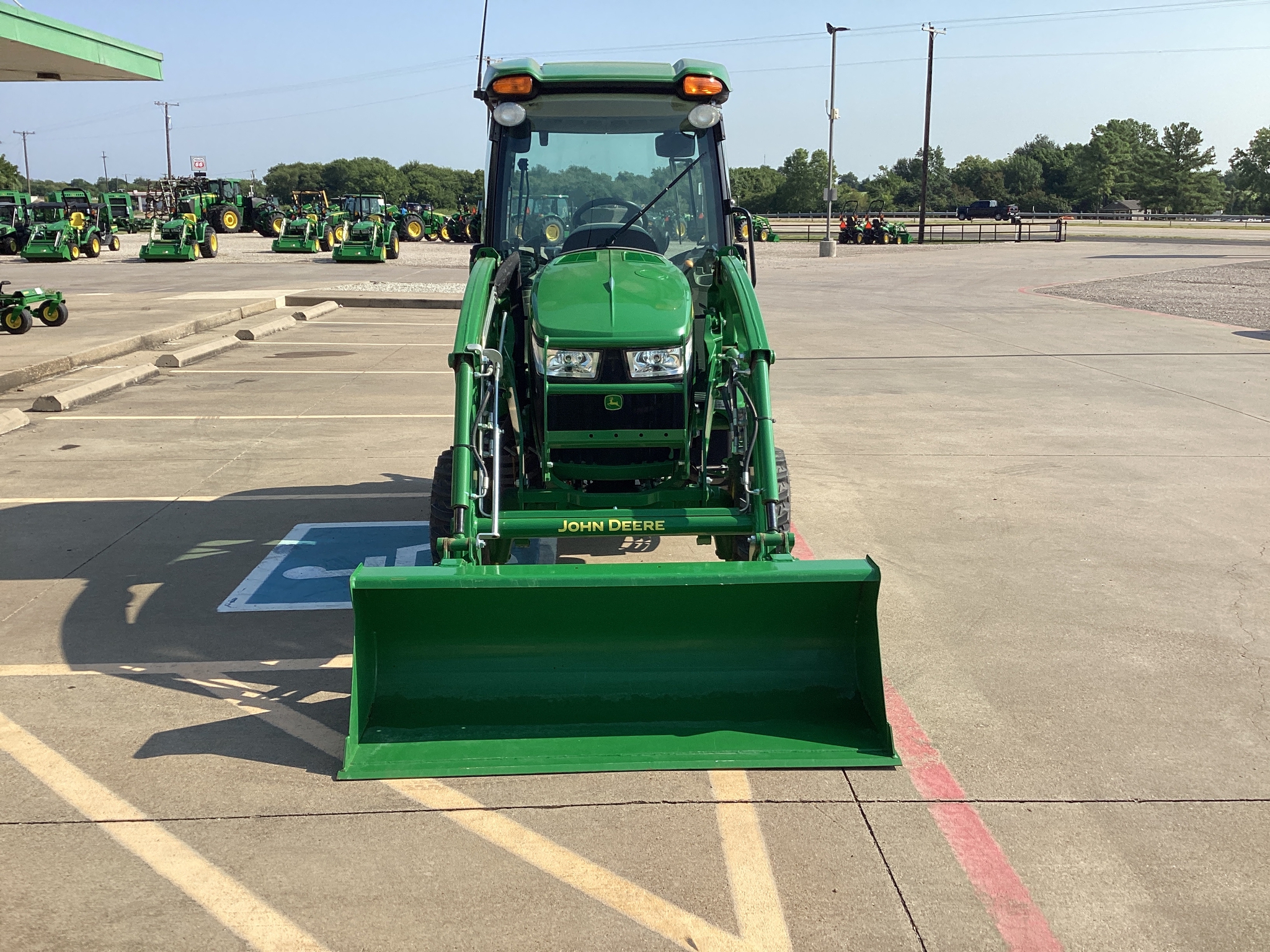 2020 John Deere 3039R Image 3