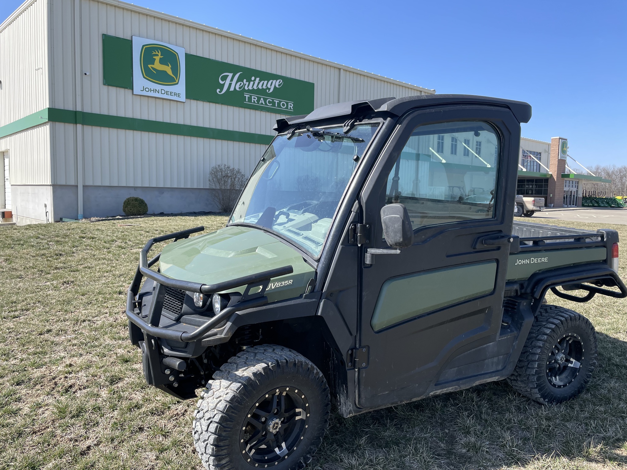  2024 John Deere XUV 835R at Heritage Tractor in Adrian, MO