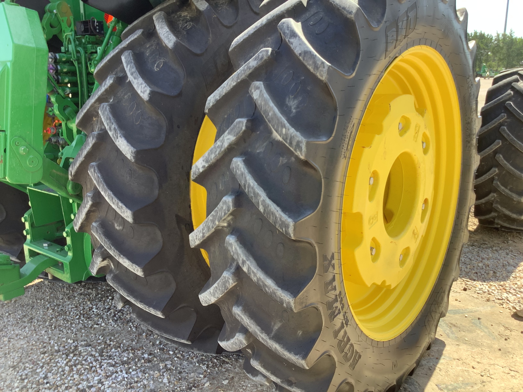 2024 John Deere 8R 370 Image 22