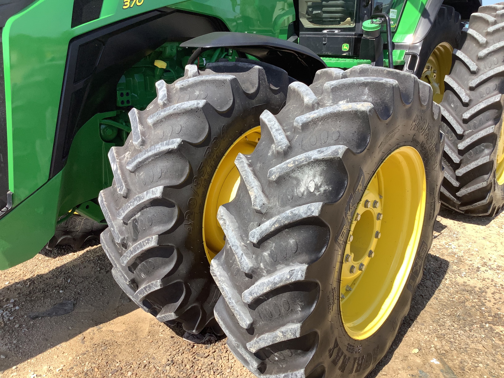 2024 John Deere 8R 370 Image 24