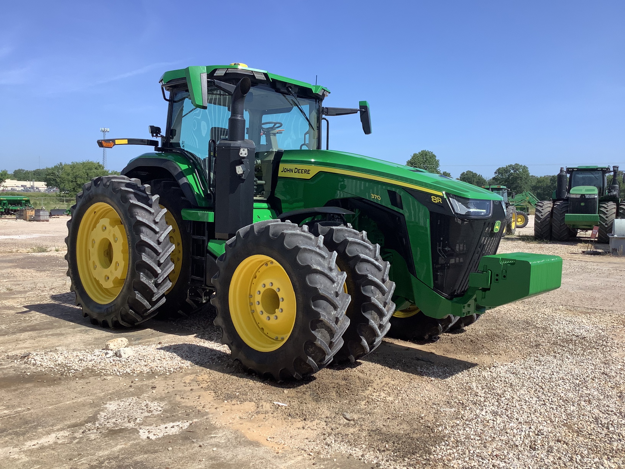 2024 John Deere 8R 370 Image 4