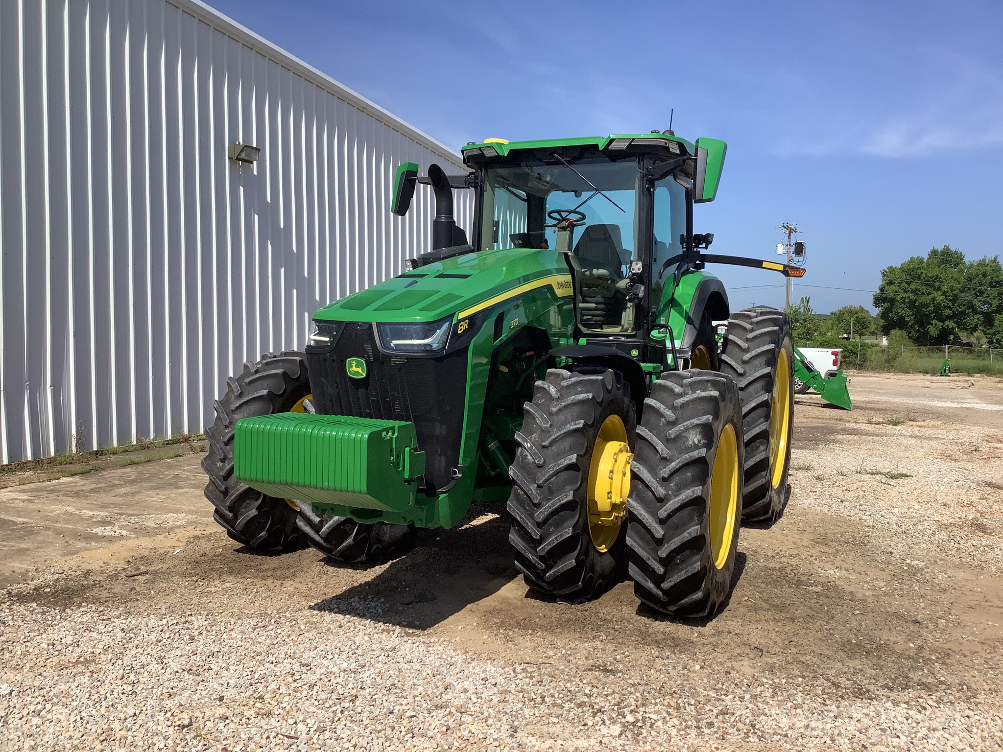 2024 John Deere 8R 370 Image 10