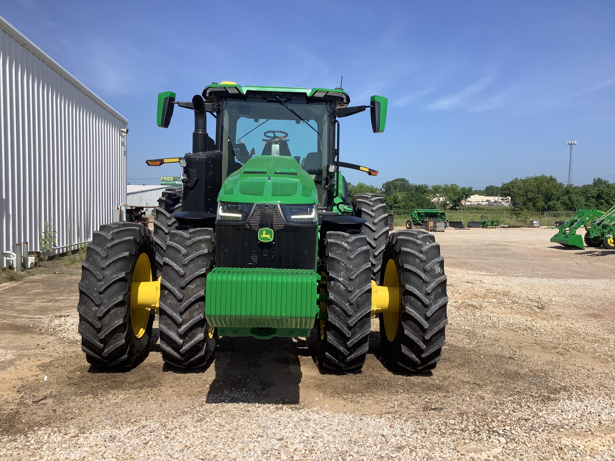2024 John Deere 8R 370 Image 3