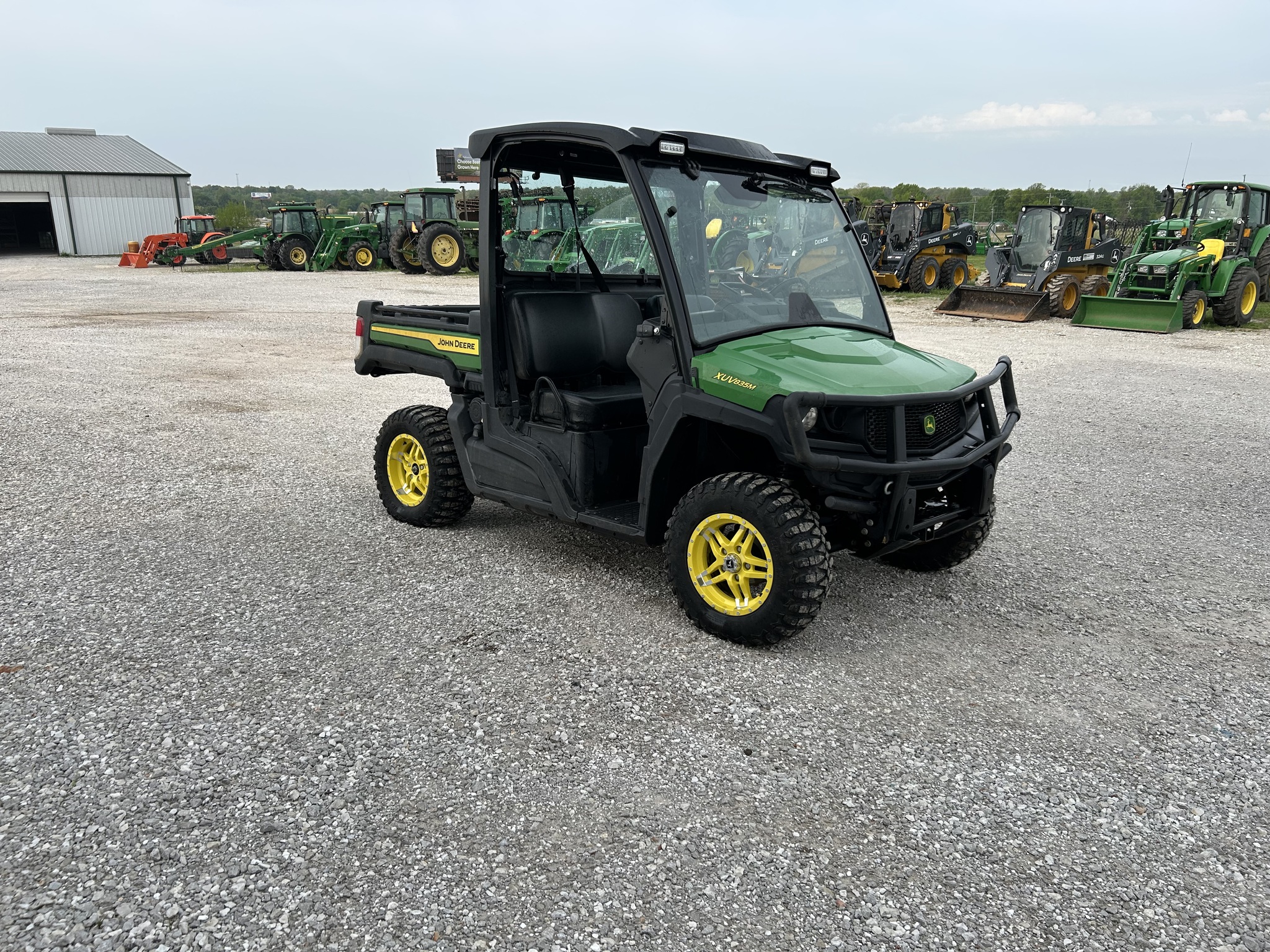  2023 John Deere XUV 835M at Heritage Tractor in Joplin, MO