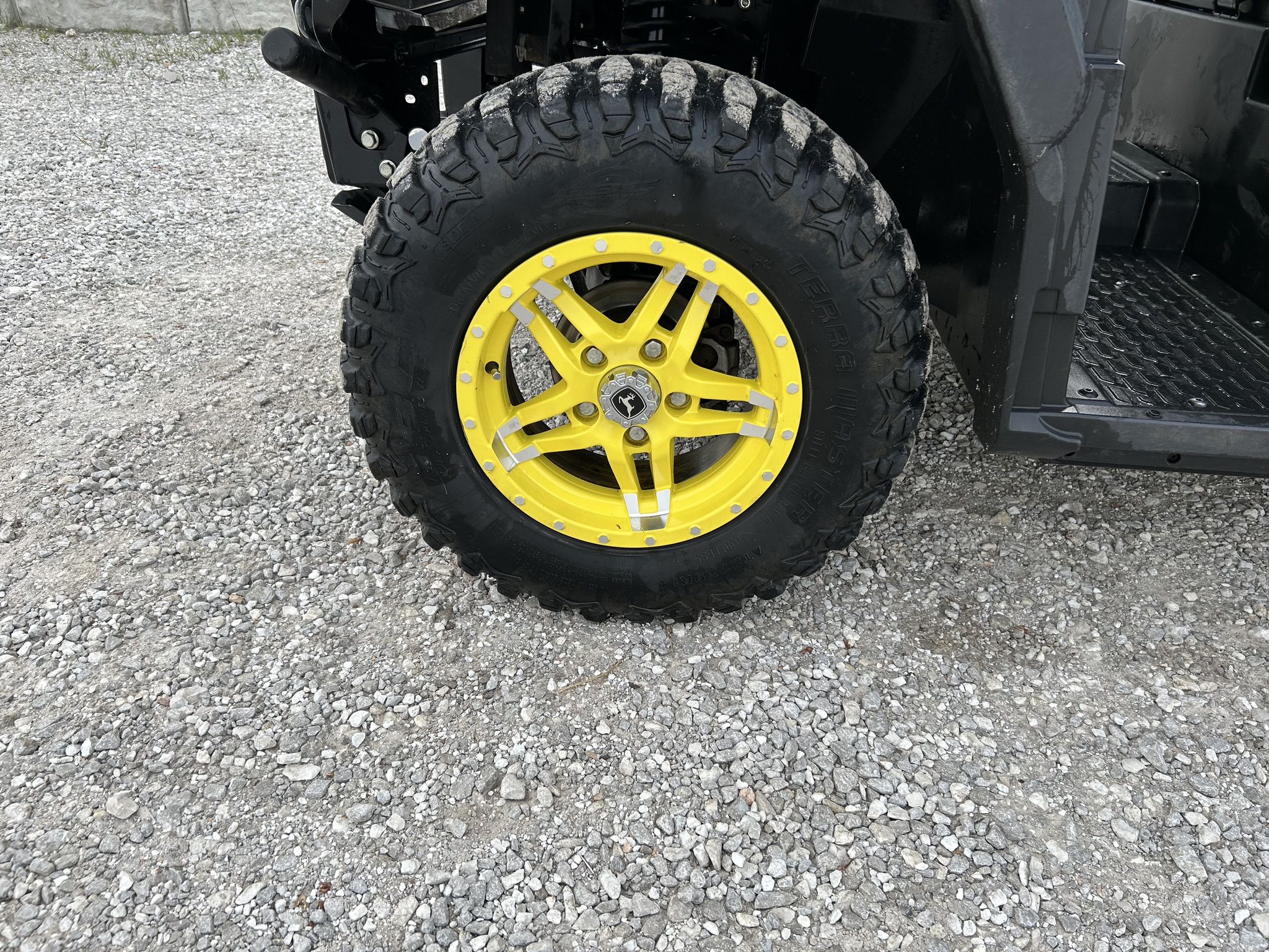  2023 John Deere XUV 835M at Heritage Tractor in Joplin, MO