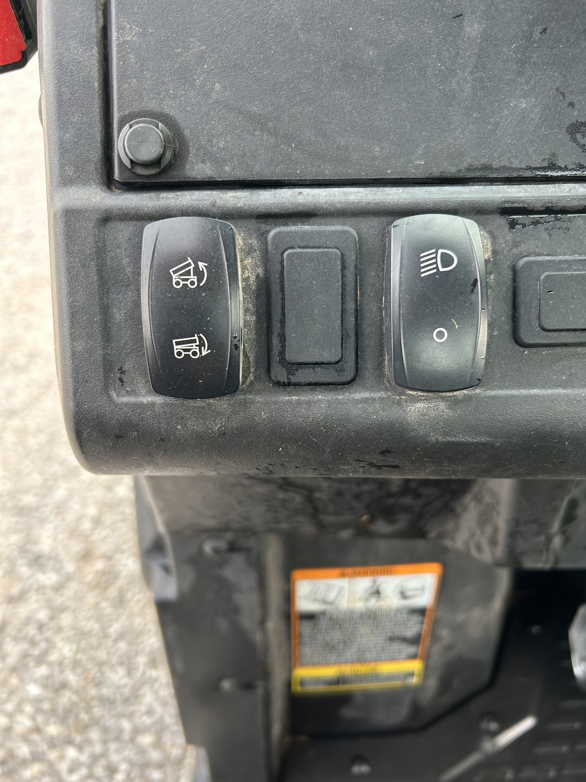  2023 John Deere XUV 835M at Heritage Tractor in Joplin, MO