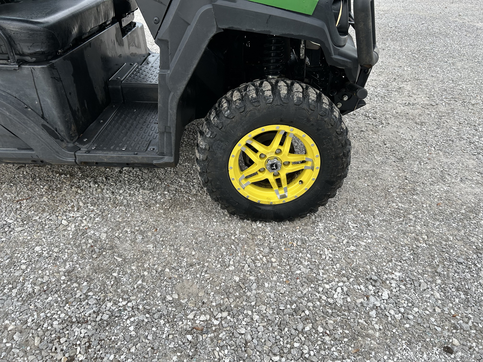  2023 John Deere XUV 835M at Heritage Tractor in Joplin, MO