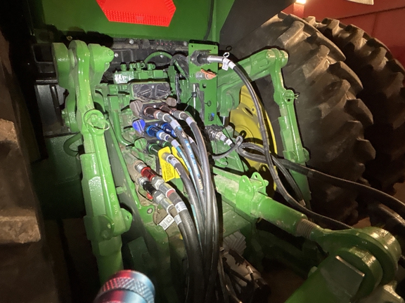 Used 2024 John Deere 1775 Planters: Drawn at Koenig Equipment in Anna, OH - Photo10