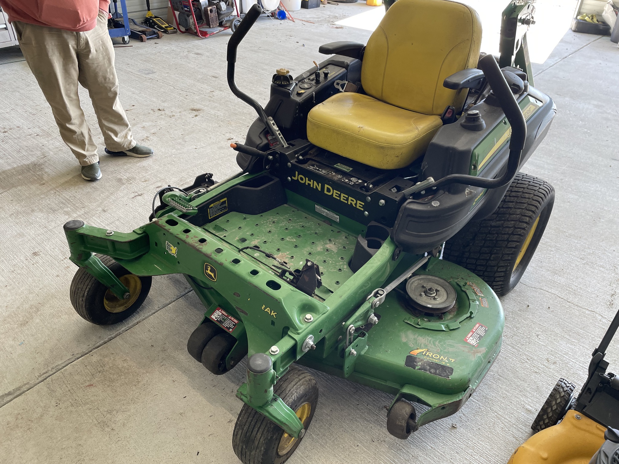 2018 John Deere Z915E Image 2