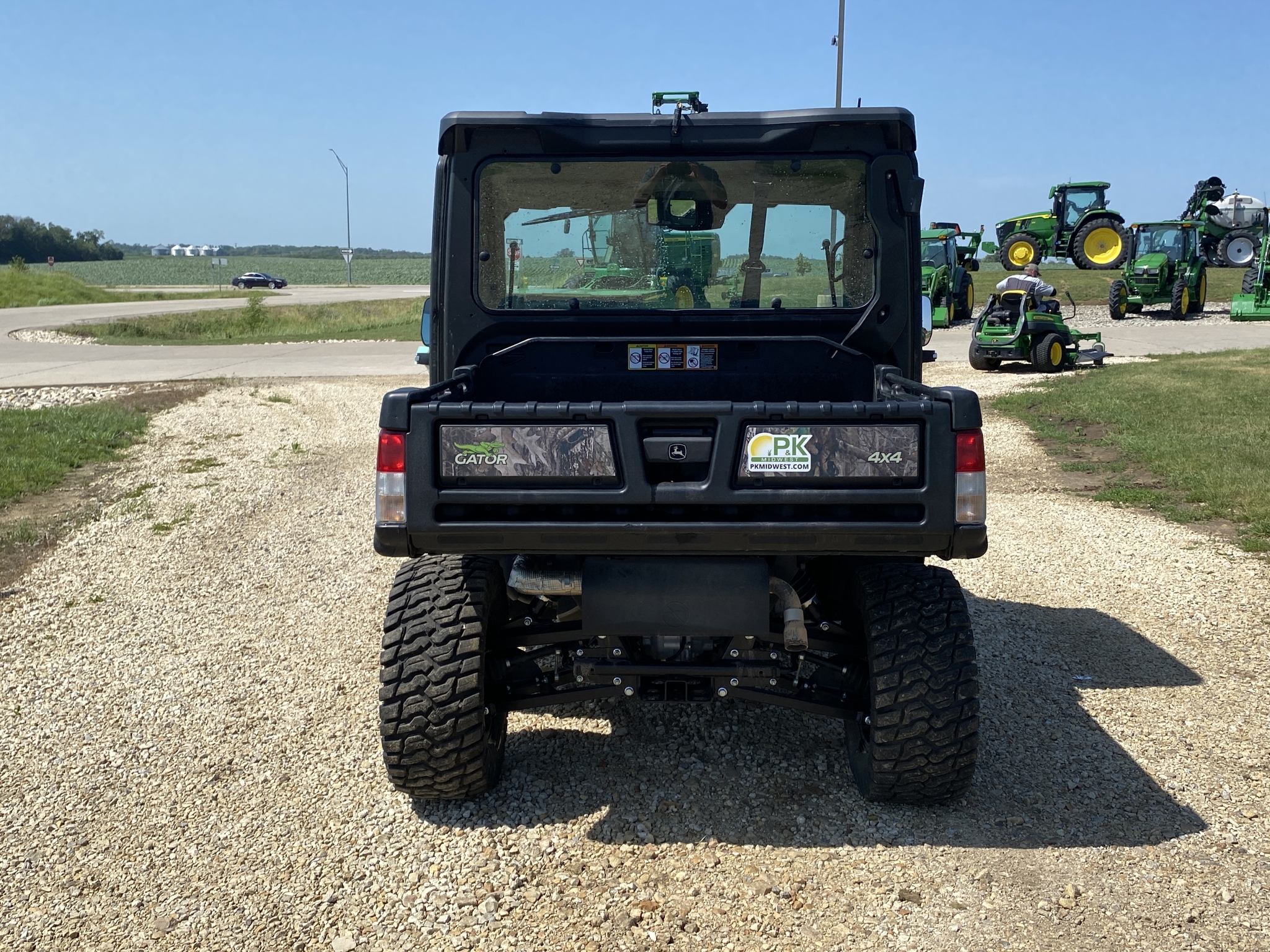 2024 John Deere XUV 835R Image 6