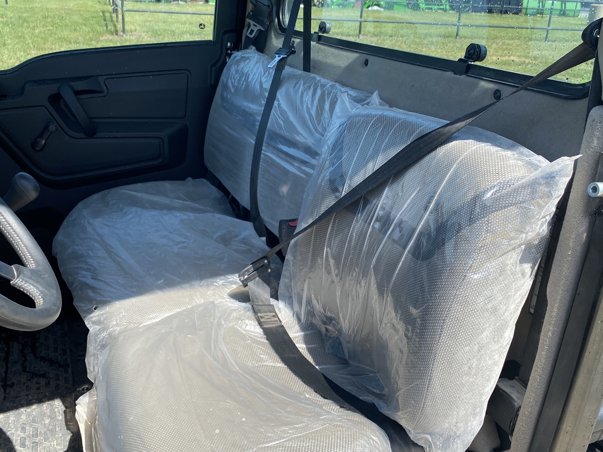 2024 John Deere XUV 835R Image 11