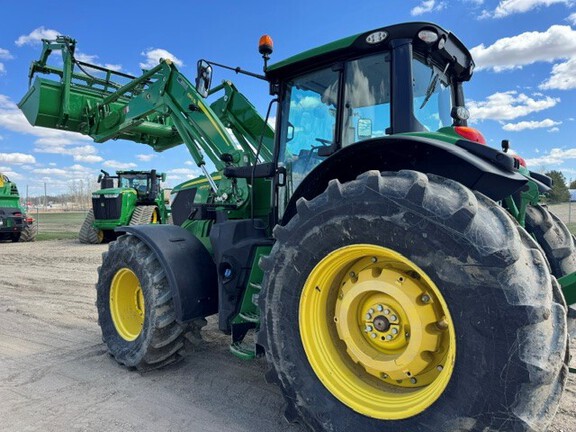 Used 2023 John Deere 6195M Row Crop Tractors at Horizon Ag & Turf in Warburg, AB - Photo2
