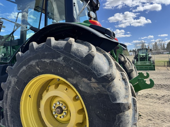 Used 2023 John Deere 6195M Row Crop Tractors at Horizon Ag & Turf in Warburg, AB - Photo6