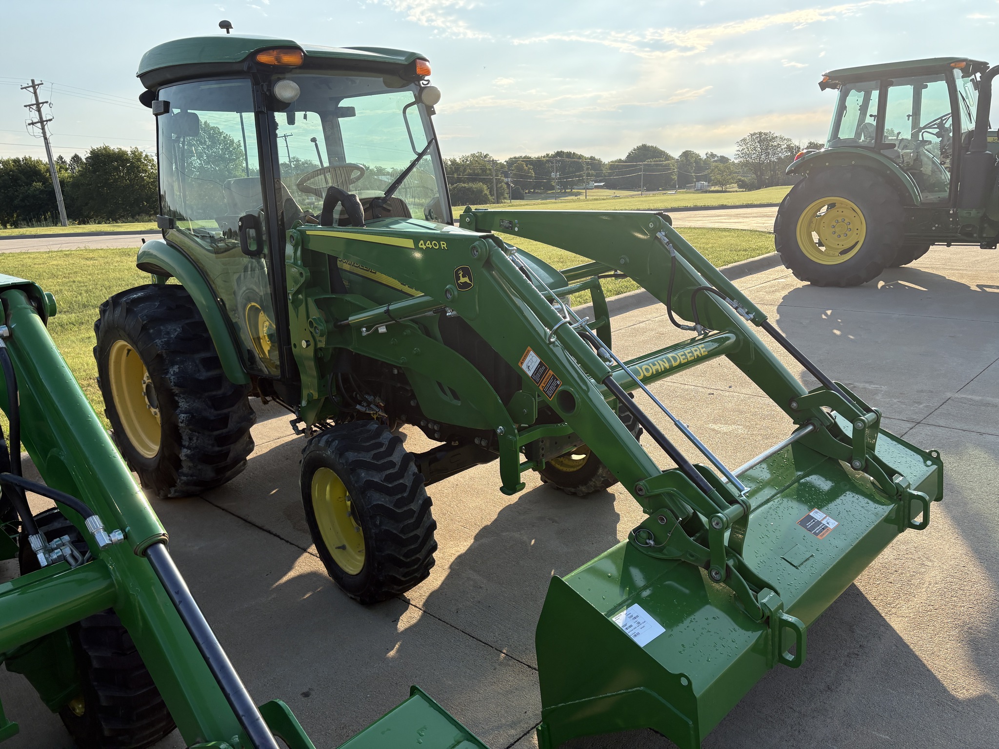 2011 John Deere 4720 Image 4