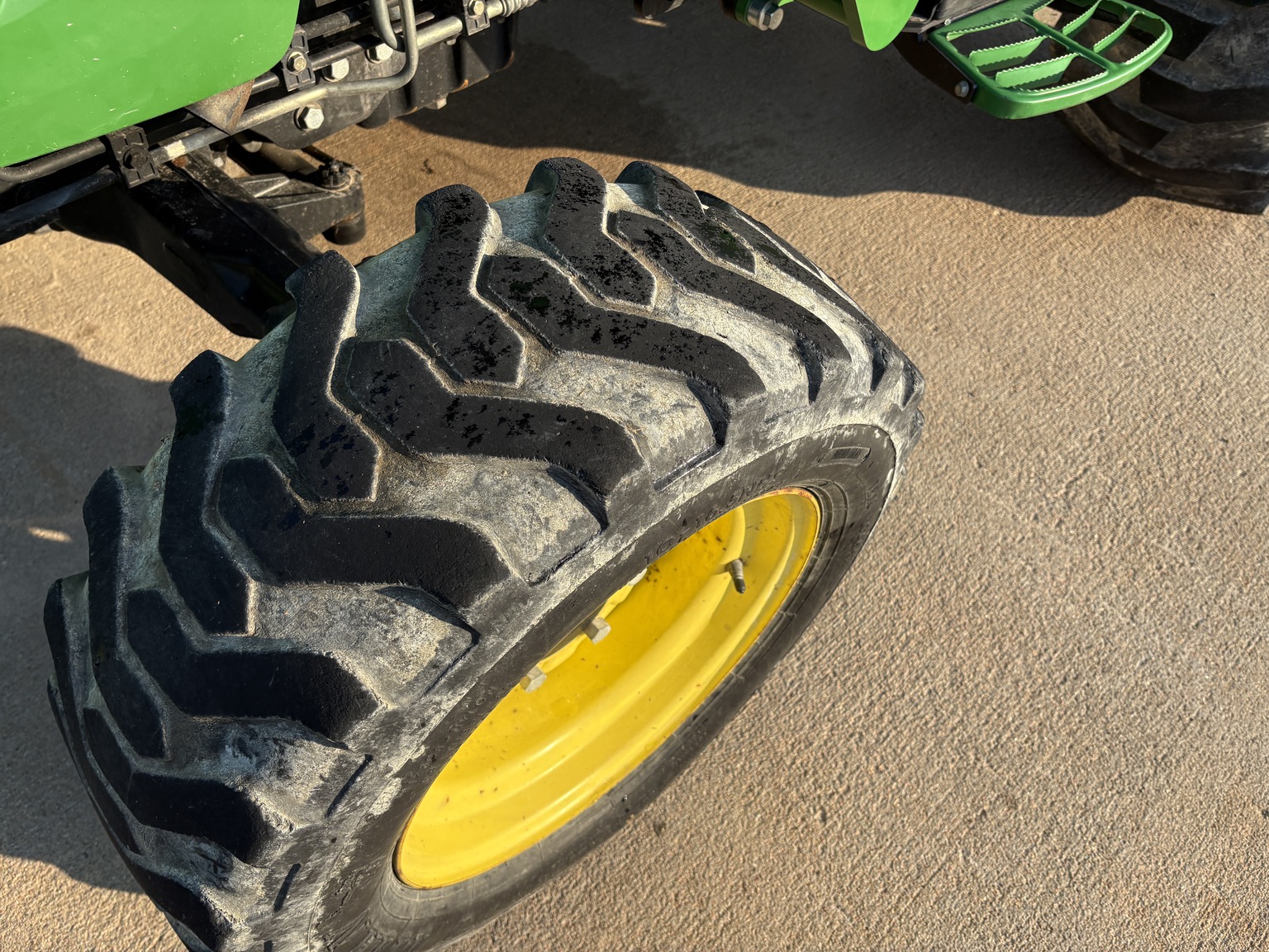 2011 John Deere 4720 Image 5
