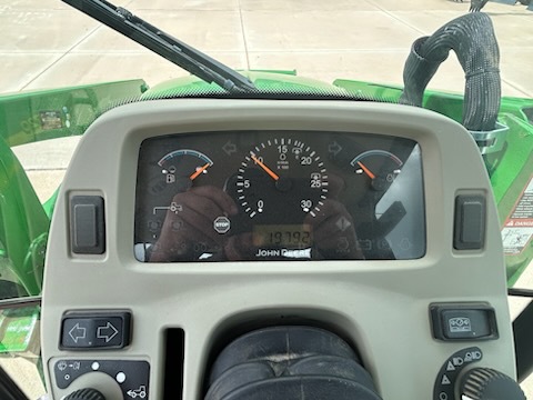 2011 John Deere 4720 Image 11