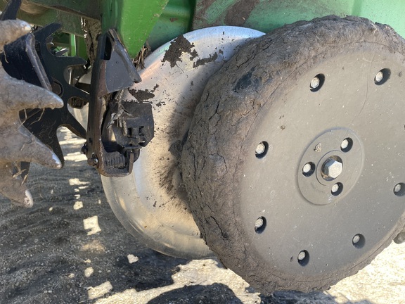 2014 John Deere 1770NT - Photo13