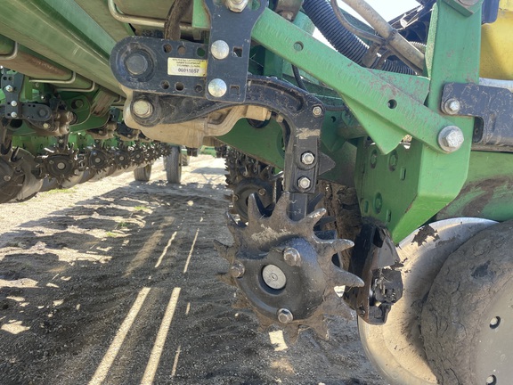 2014 John Deere 1770NT - Photo15