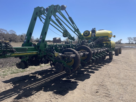 2014 John Deere 1770NT - Photo3