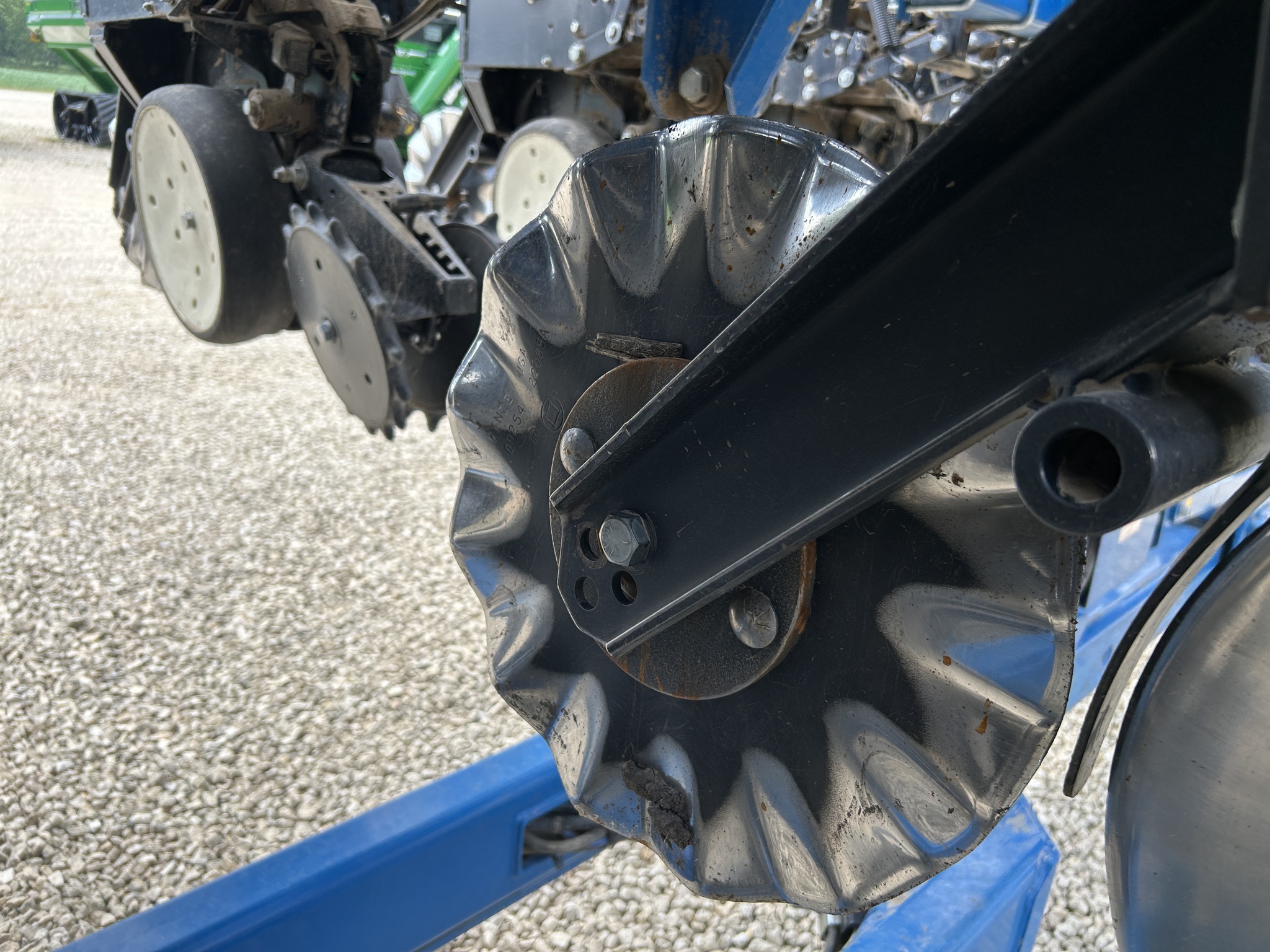 2013 Kinze 3600 Image 25