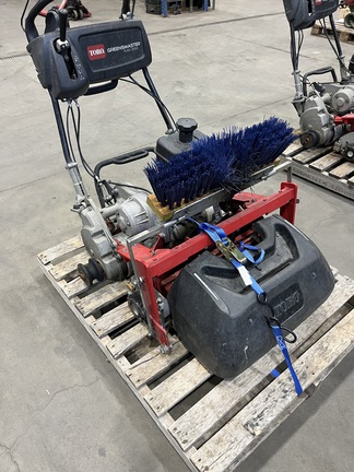 Used 2013 Toro FLEX 2100 Walking Greens Mowers at Horizon Ag & Turf in Calgary, AB - Photo3