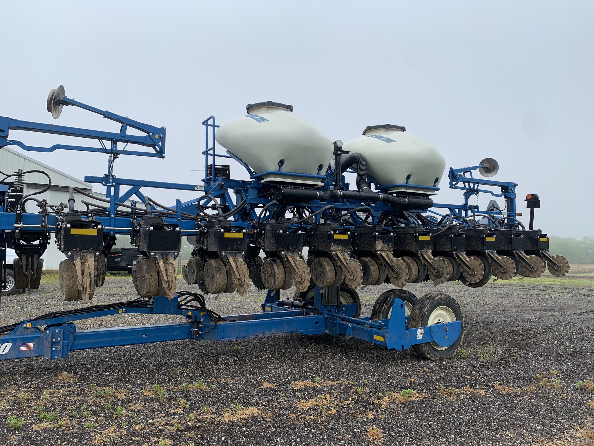 2019 Kinze 3600 Image 14