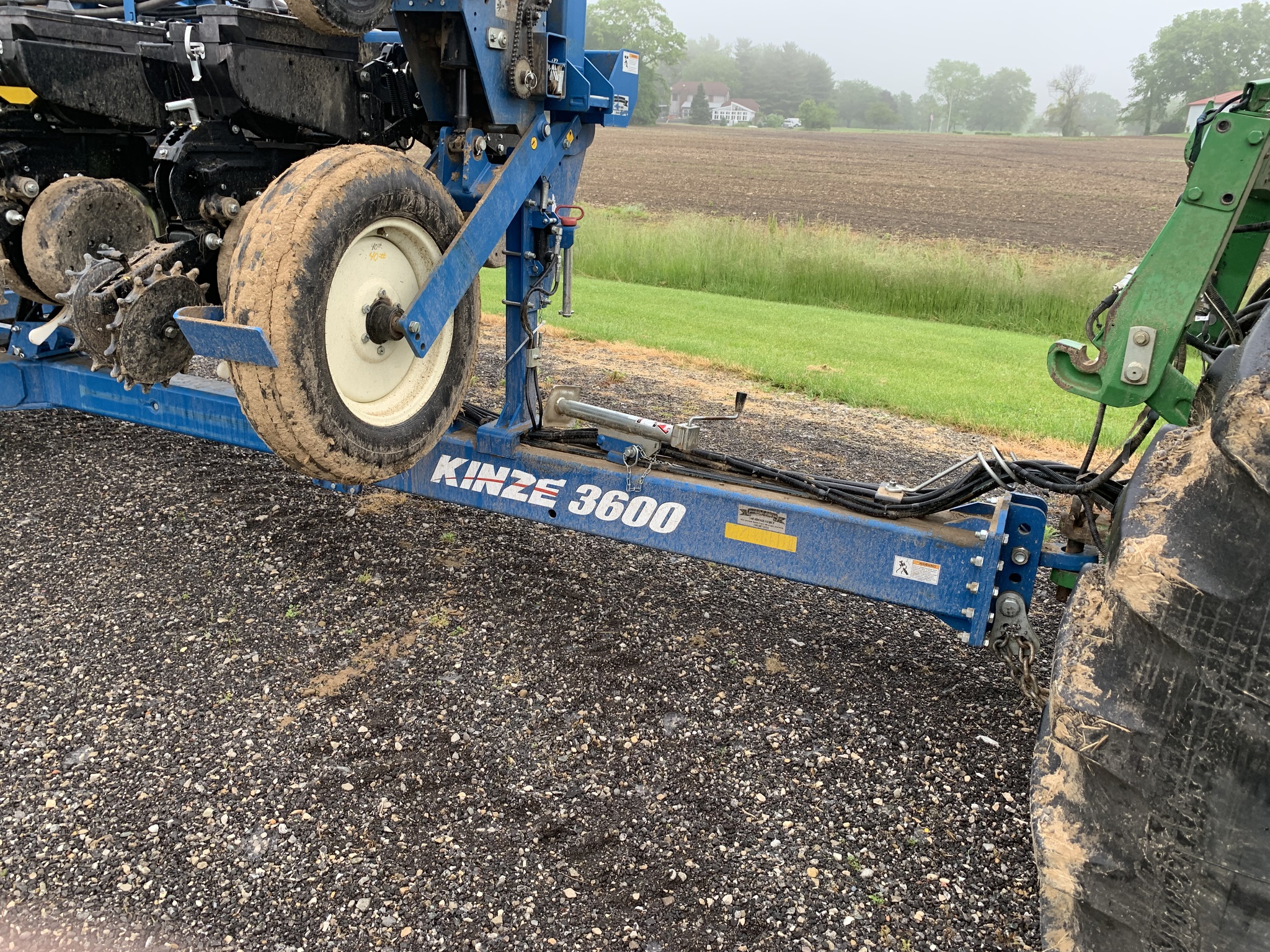 2019 Kinze 3600 Image 13