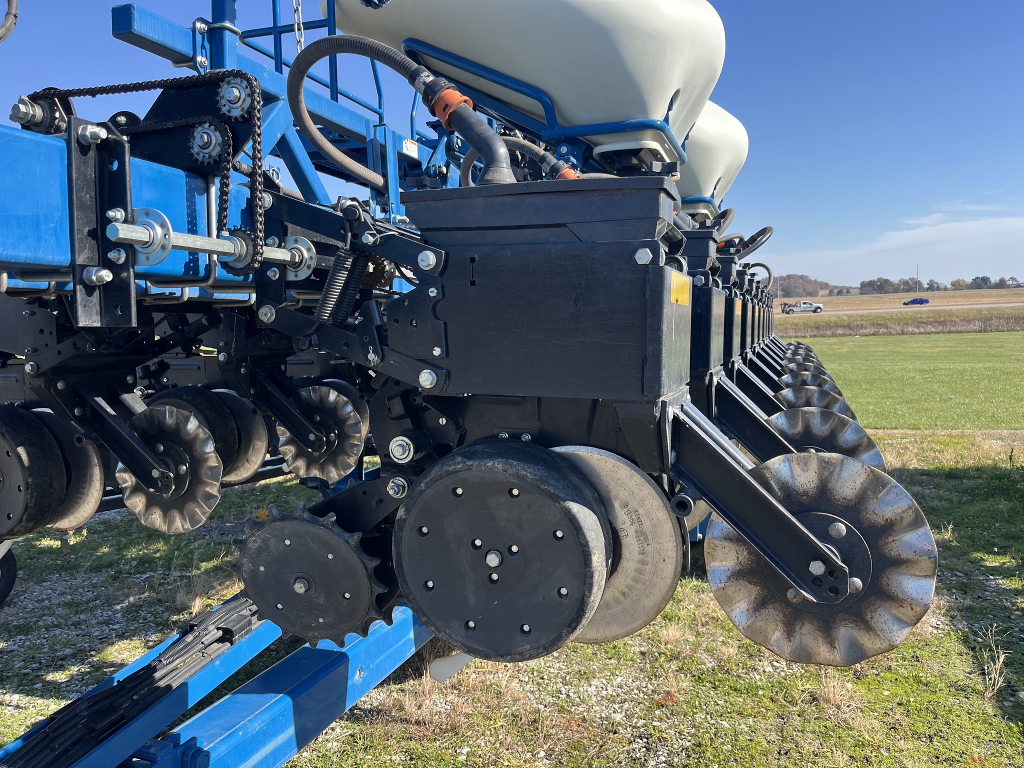2019 Kinze 3600 Image 7