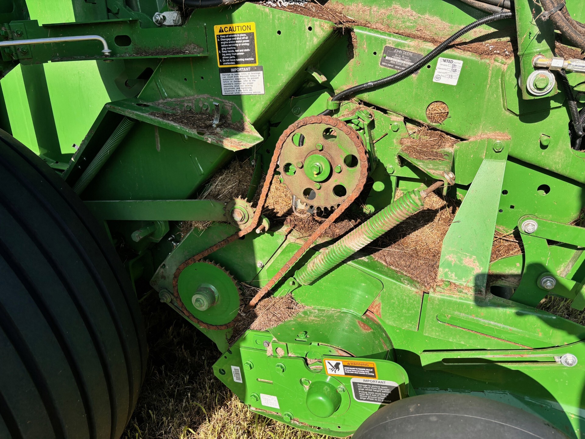 2023 John Deere 560M Image 24