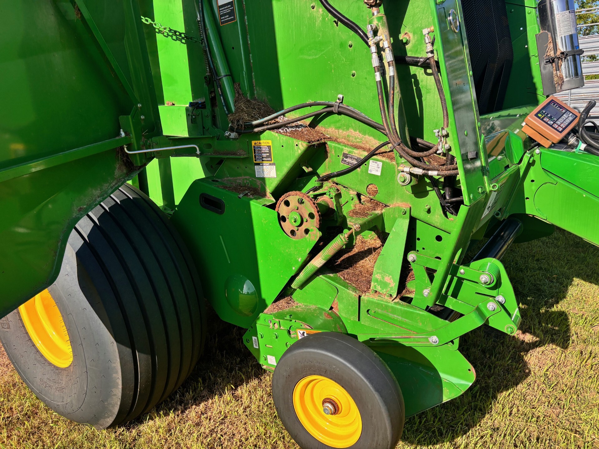 2023 John Deere 560M Image 25