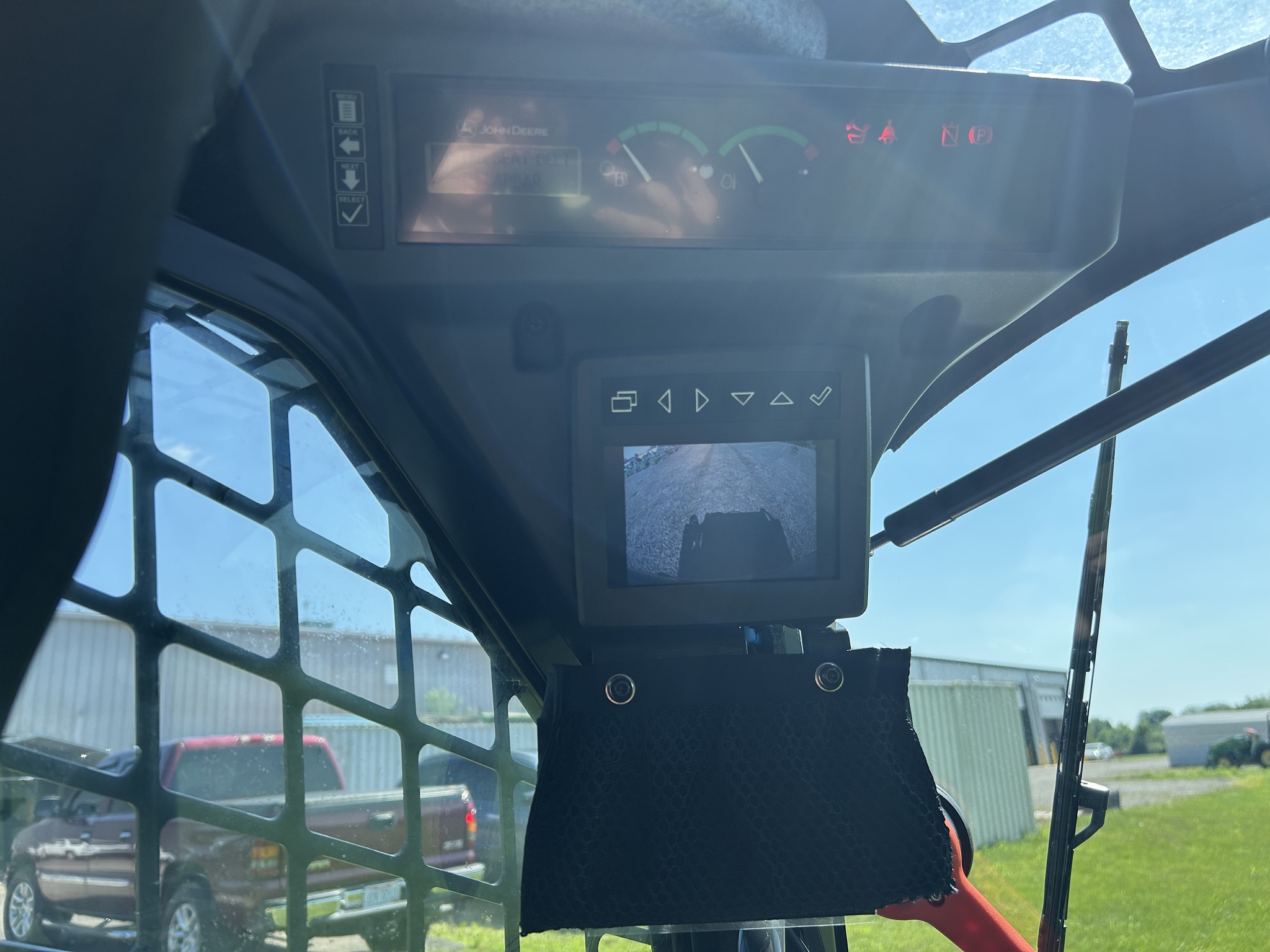 2025 John Deere 320G Image 10
