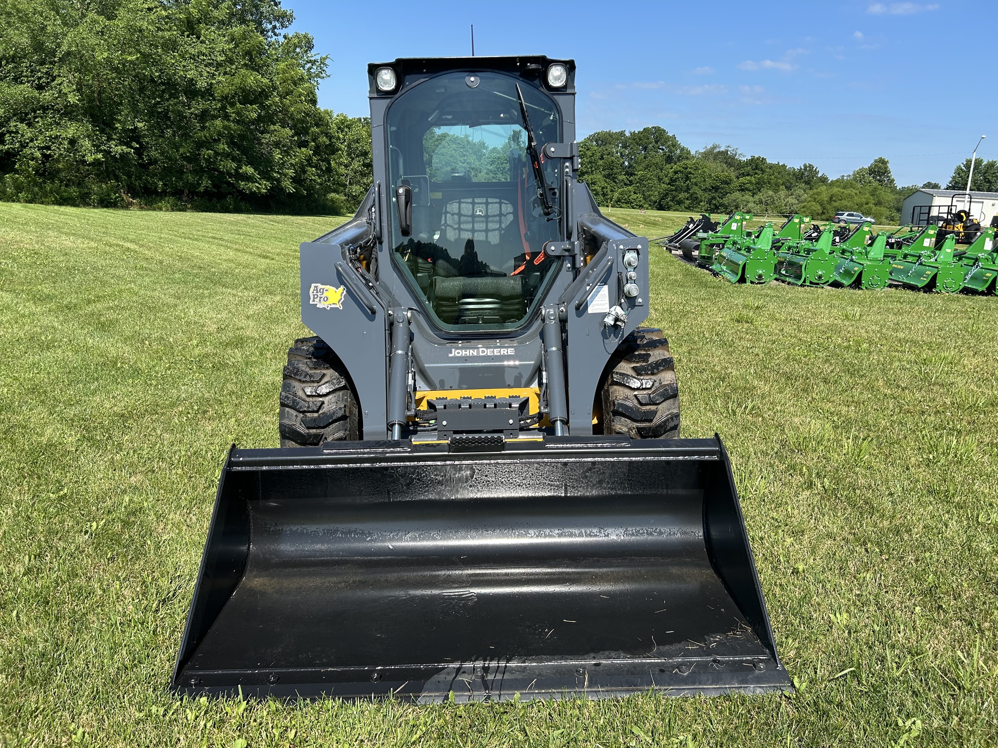 2025 John Deere 320G Image 2
